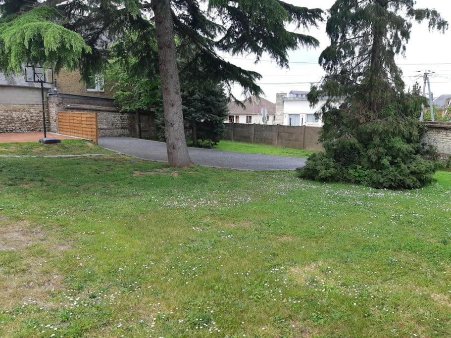 Вілла "L'Etape Normande" Gite 70M2 Terrasse Terrain Clos 500 M2 3 Voitures Grand-Couronne Екстер'єр фото